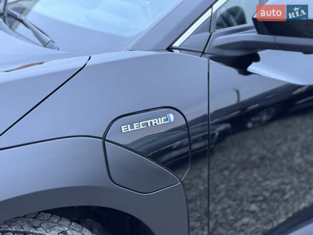 Черный Тойота bZ4X, объемом двигателя 0 л и пробегом 249 тыс. км за 24900 $, фото 4 на Automoto.ua