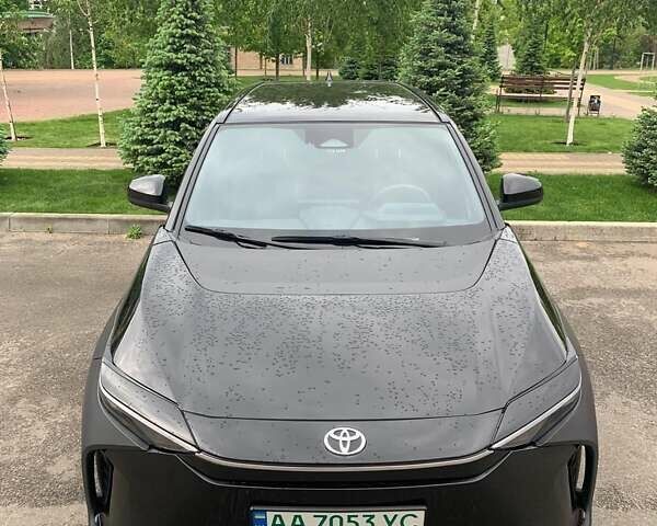 Черный Тойота bZ4X, объемом двигателя 0 л и пробегом 47 тыс. км за 27400 $, фото 1 на Automoto.ua