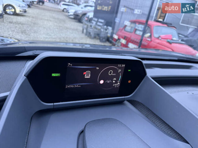 Черный Тойота bZ4X, объемом двигателя 0 л и пробегом 249 тыс. км за 24900 $, фото 28 на Automoto.ua