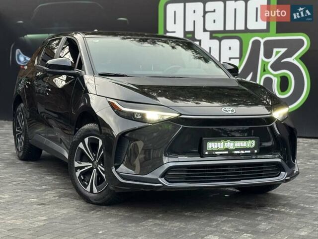 Чорний Тойота bZ4X, об'ємом двигуна 0 л та пробігом 6 тис. км за 23500 $, фото 8 на Automoto.ua