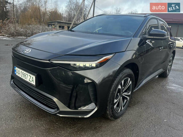 Черный Тойота bZ4X, объемом двигателя 0 л и пробегом 13 тыс. км за 23999 $, фото 6 на Automoto.ua