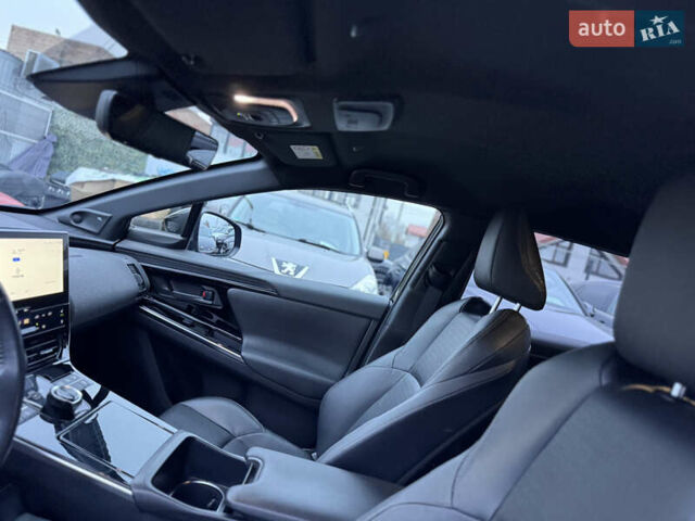 Черный Тойота bZ4X, объемом двигателя 0 л и пробегом 249 тыс. км за 24900 $, фото 33 на Automoto.ua