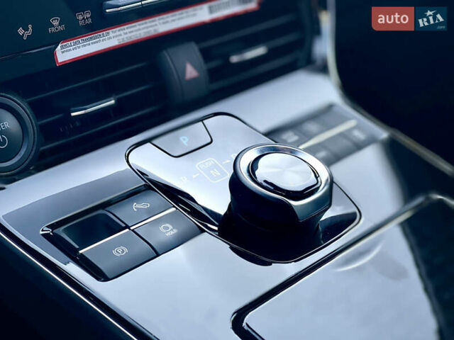 Черный Тойота bZ4X, объемом двигателя 0 л и пробегом 19 тыс. км за 28999 $, фото 28 на Automoto.ua