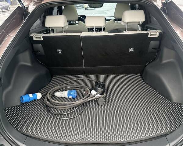 Коричневый Тойота bZ4X, объемом двигателя 0 л и пробегом 29 тыс. км за 23500 $, фото 7 на Automoto.ua