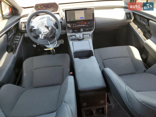 Красный Тойота bZ4X, объемом двигателя 0 л и пробегом 78 тыс. км за 15750 $, фото 7 на Automoto.ua