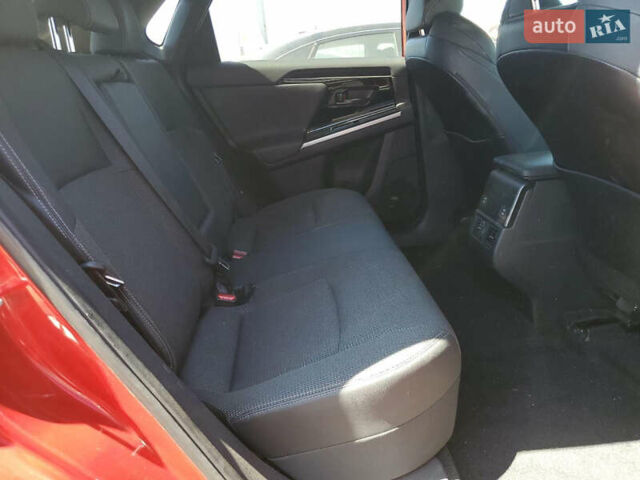 Красный Тойота bZ4X, объемом двигателя 0 л и пробегом 78 тыс. км за 15750 $, фото 11 на Automoto.ua