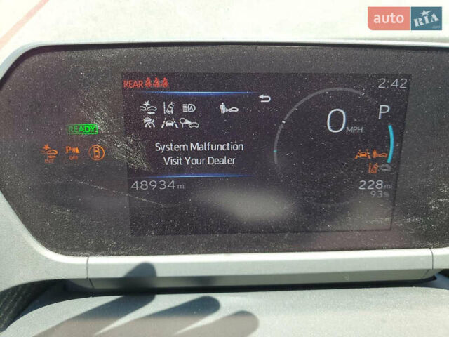 Красный Тойота bZ4X, объемом двигателя 0 л и пробегом 78 тыс. км за 15750 $, фото 9 на Automoto.ua