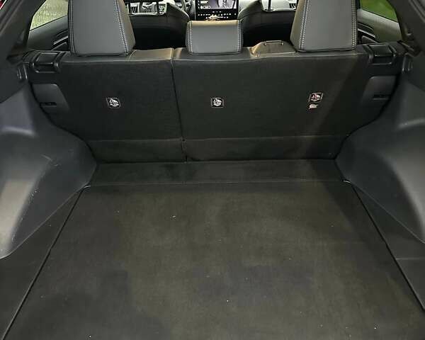 Красный Тойота bZ4X, объемом двигателя 0 л и пробегом 27 тыс. км за 23300 $, фото 14 на Automoto.ua