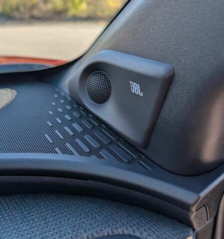 Красный Тойота bZ4X, объемом двигателя 0 л и пробегом 20 тыс. км за 26299 $, фото 13 на Automoto.ua