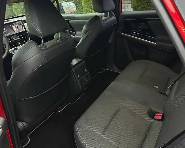 Красный Тойота bZ4X, объемом двигателя 0 л и пробегом 27 тыс. км за 23300 $, фото 13 на Automoto.ua