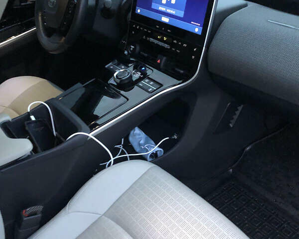 Тойота bZ4X, объемом двигателя 0 л и пробегом 40 тыс. км за 24650 $, фото 13 на Automoto.ua