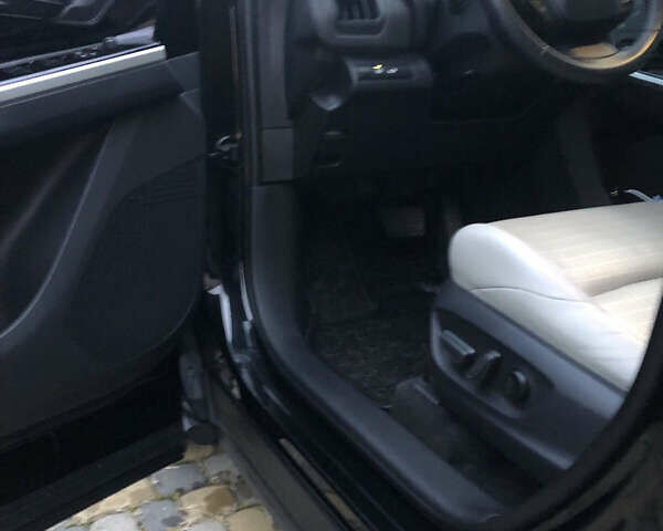 Тойота bZ4X, объемом двигателя 0 л и пробегом 40 тыс. км за 24650 $, фото 12 на Automoto.ua