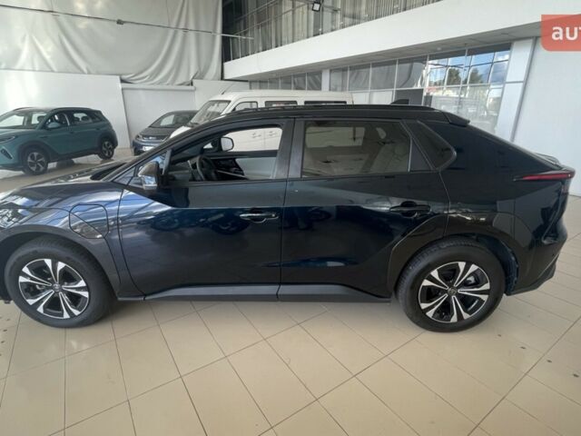 купить новое авто Тойота bZ4X 2022 года от официального дилера Global Electric Тойота фото