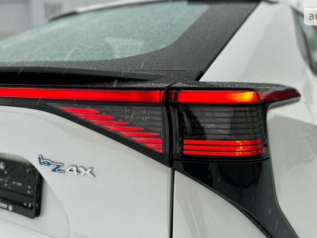 купити нове авто Тойота bZ4X 2023 року від офіційного дилера Автомобільний дом «Соллі-Плюс» Електромобілі Тойота фото