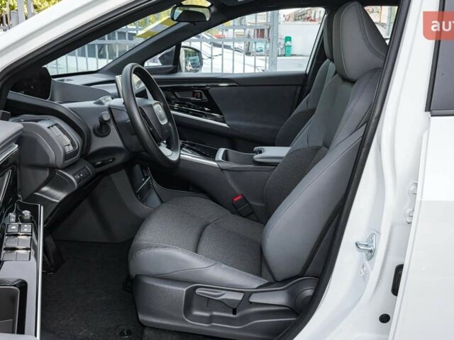 купити нове авто Тойота bZ4X 2025 року від офіційного дилера Bex Auto Тойота фото