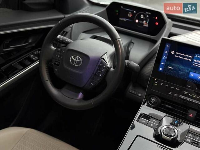Серый Тойота bZ4X, объемом двигателя 0 л и пробегом 30 тыс. км за 28500 $, фото 55 на Automoto.ua