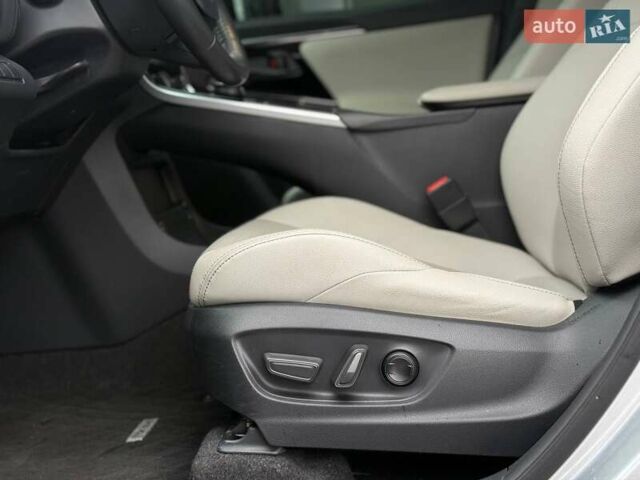 Серый Тойота bZ4X, объемом двигателя 0 л и пробегом 30 тыс. км за 28500 $, фото 23 на Automoto.ua