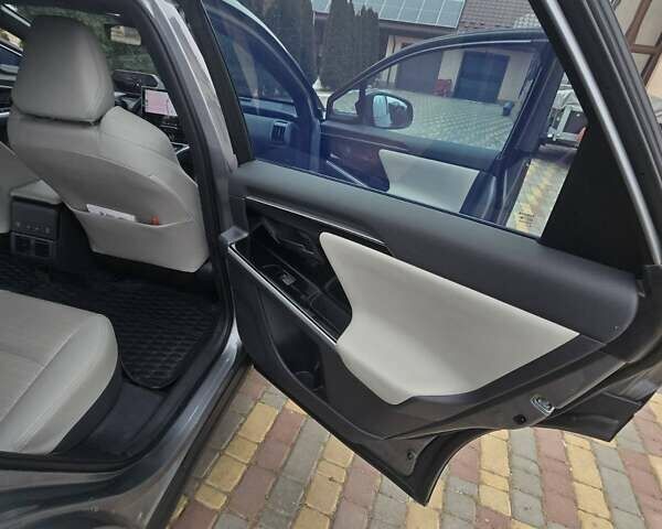 Сірий Тойота bZ4X, об'ємом двигуна 0 л та пробігом 38 тис. км за 25500 $, фото 11 на Automoto.ua
