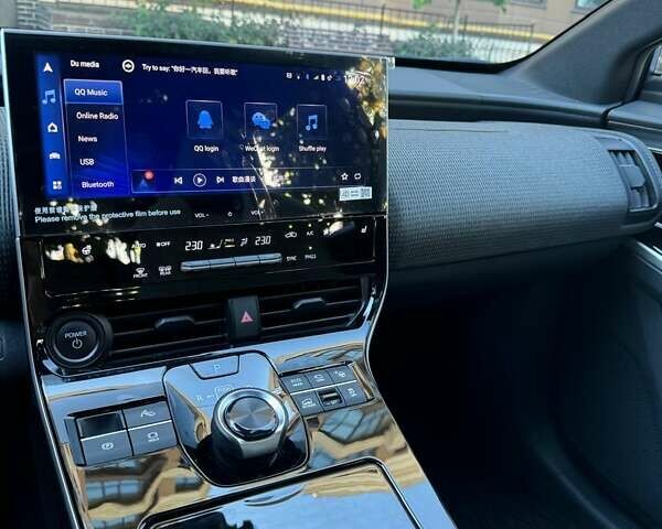 Серый Тойота bZ4X, объемом двигателя 0 л и пробегом 22 тыс. км за 25700 $, фото 8 на Automoto.ua