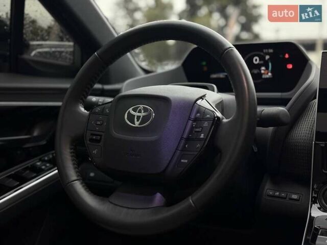 Серый Тойота bZ4X, объемом двигателя 0 л и пробегом 30 тыс. км за 28500 $, фото 56 на Automoto.ua