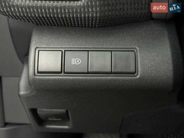 Серый Тойота bZ4X, объемом двигателя 0 л и пробегом 30 тыс. км за 28500 $, фото 29 на Automoto.ua