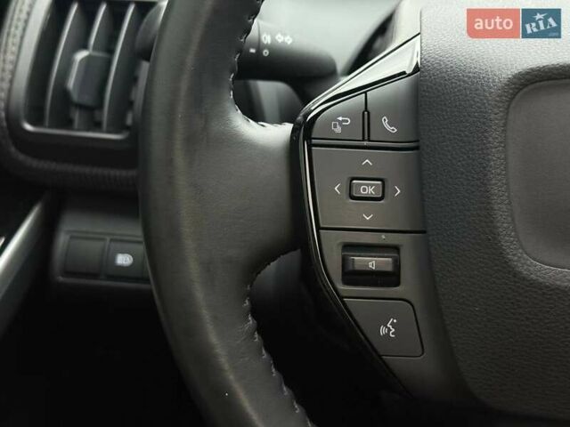 Серый Тойота bZ4X, объемом двигателя 0 л и пробегом 30 тыс. км за 28500 $, фото 32 на Automoto.ua