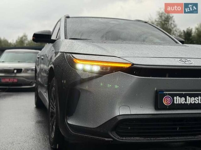 Серый Тойота bZ4X, объемом двигателя 0 л и пробегом 30 тыс. км за 28500 $, фото 13 на Automoto.ua