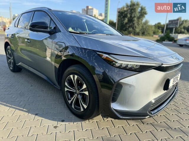 Серый Тойота bZ4X, объемом двигателя 0 л и пробегом 30 тыс. км за 26000 $, фото 7 на Automoto.ua
