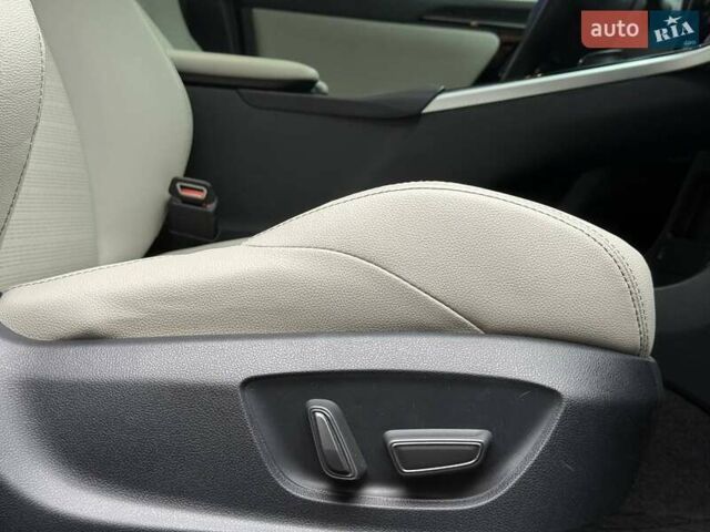 Серый Тойота bZ4X, объемом двигателя 0 л и пробегом 30 тыс. км за 28500 $, фото 68 на Automoto.ua