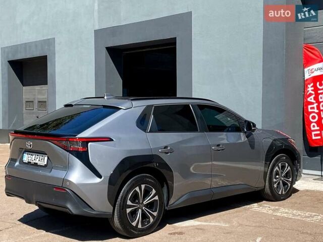 Серый Тойота bZ4X, объемом двигателя 0 л и пробегом 53 тыс. км за 23999 $, фото 9 на Automoto.ua