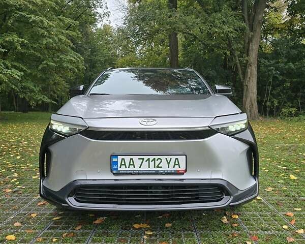Тойота bZ4X 2022 в Киеве на Automoto.ua Серый Тойота bZ4X, объемом двигателя 0 л и пробегом 36 тыс. км за 24500 $, фото 4 на Automoto.ua