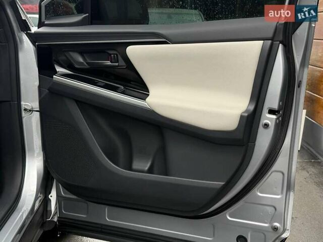 Серый Тойота bZ4X, объемом двигателя 0 л и пробегом 30 тыс. км за 28500 $, фото 63 на Automoto.ua