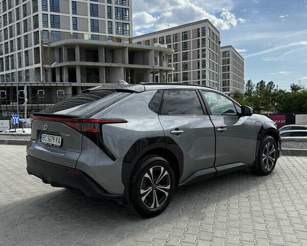 Сірий Тойота bZ4X, об'ємом двигуна 0 л та пробігом 21 тис. км за 24400 $, фото 4 на Automoto.ua