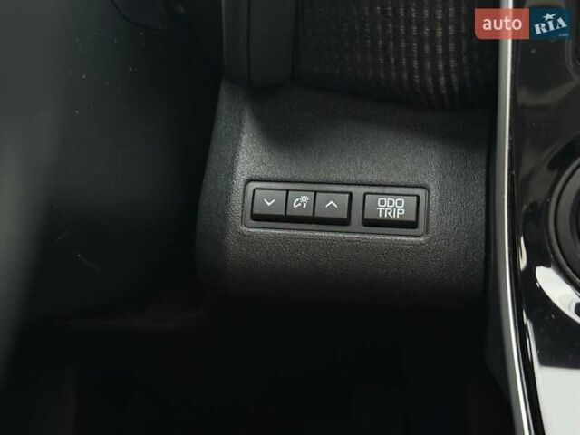 Серый Тойота bZ4X, объемом двигателя 0 л и пробегом 30 тыс. км за 28500 $, фото 35 на Automoto.ua