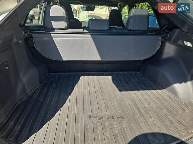 Сірий Тойота bZ4X, об'ємом двигуна 0 л та пробігом 70 тис. км за 22000 $, фото 6 на Automoto.ua