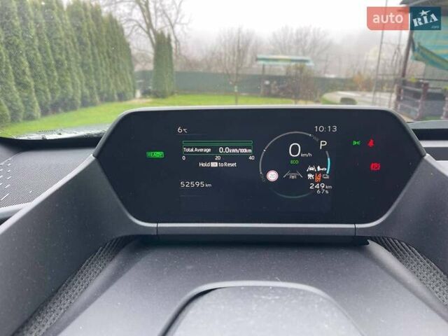 Серый Тойота bZ4X, объемом двигателя 0 л и пробегом 52 тыс. км за 22300 $, фото 8 на Automoto.ua