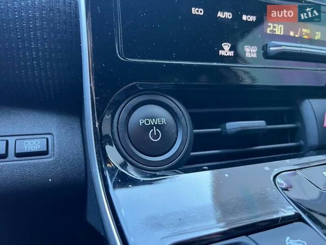 Серый Тойота bZ4X, объемом двигателя 0 л и пробегом 27 тыс. км за 24490 $, фото 22 на Automoto.ua