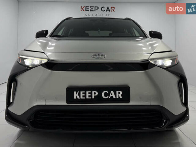 Серый Тойота bZ4X, объемом двигателя 0 л и пробегом 75 тыс. км за 28000 $, фото 6 на Automoto.ua