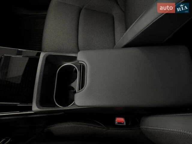 Серый Тойота bZ4X, объемом двигателя 0 л и пробегом 8 тыс. км за 30899 $, фото 19 на Automoto.ua