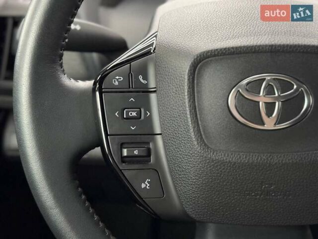 Серый Тойота bZ4X, объемом двигателя 0 л и пробегом 8 тыс. км за 30899 $, фото 10 на Automoto.ua