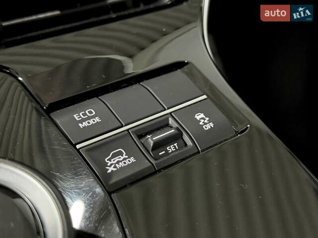 Серый Тойота bZ4X, объемом двигателя 0 л и пробегом 76 тыс. км за 26300 $, фото 30 на Automoto.ua