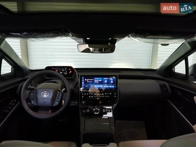 Серый Тойота bZ4X, объемом двигателя 0 л и пробегом 1 тыс. км за 28000 $, фото 6 на Automoto.ua