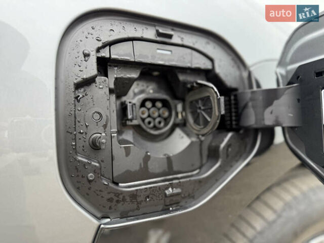 Сірий Тойота bZ4X, об'ємом двигуна 0 л та пробігом 34 тис. км за 23950 $, фото 20 на Automoto.ua