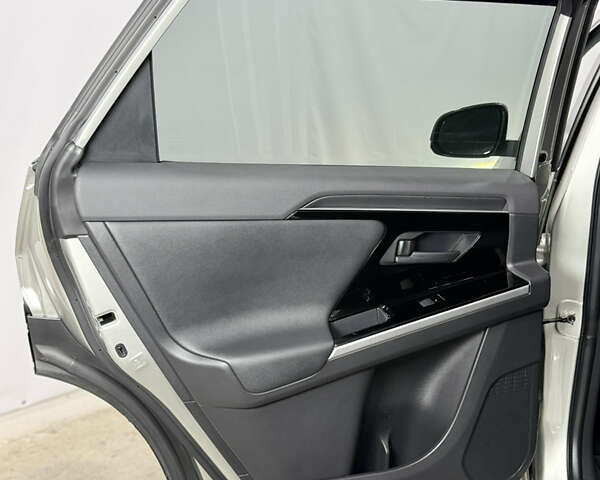 Серый Тойота bZ4X, объемом двигателя 0 л и пробегом 76 тыс. км за 26300 $, фото 38 на Automoto.ua