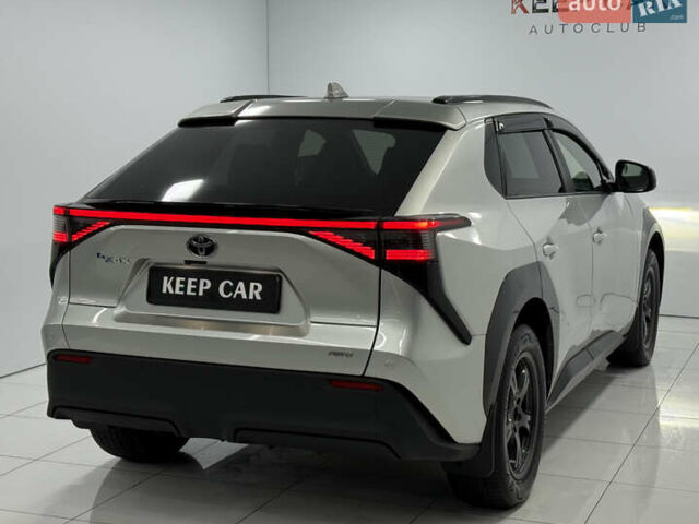 Серый Тойота bZ4X, объемом двигателя 0 л и пробегом 75 тыс. км за 28000 $, фото 19 на Automoto.ua