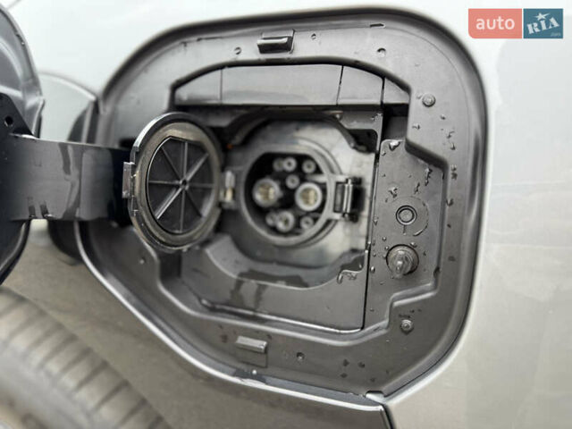 Сірий Тойота bZ4X, об'ємом двигуна 0 л та пробігом 34 тис. км за 23950 $, фото 15 на Automoto.ua