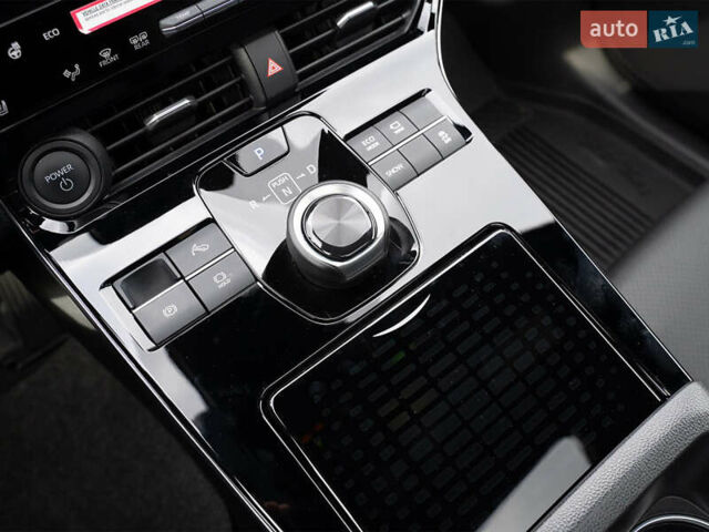 Серый Тойота bZ4X, объемом двигателя 0 л и пробегом 2 тыс. км за 28900 $, фото 42 на Automoto.ua
