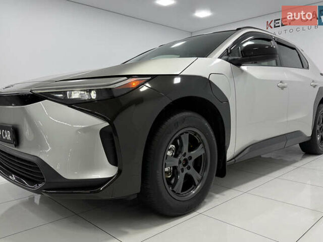 Серый Тойота bZ4X, объемом двигателя 0 л и пробегом 75 тыс. км за 28000 $, фото 12 на Automoto.ua