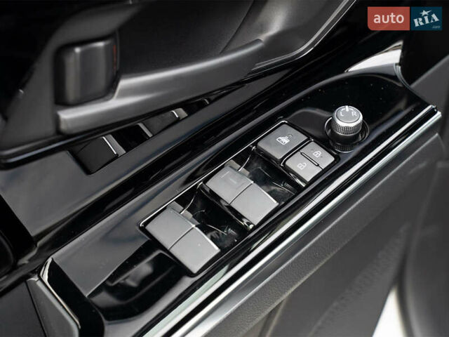 Серый Тойота bZ4X, объемом двигателя 0 л и пробегом 2 тыс. км за 28900 $, фото 29 на Automoto.ua