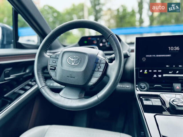 Сірий Тойота bZ4X, об'ємом двигуна 0 л та пробігом 11 тис. км за 24200 $, фото 30 на Automoto.ua